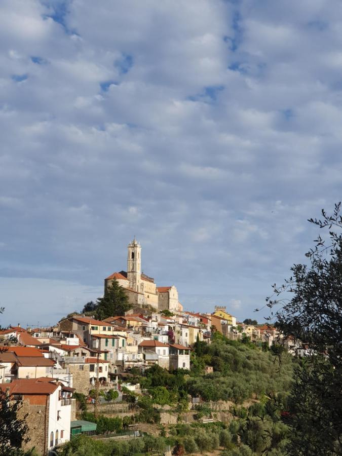 Ti Vengo A Cercare Bed & Breakfast * Castellaro (Liguria)